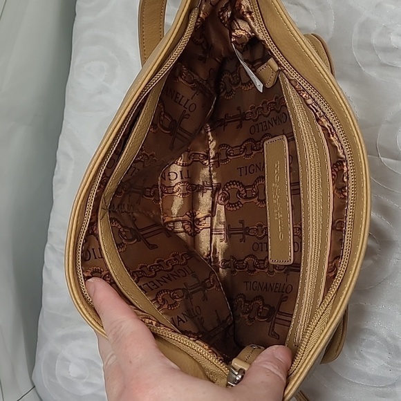 TIGNANELLO Tan Genuine Leather Shoulder Bag Elevated Basic Purse Elevated Basic - Picture 8 of 11